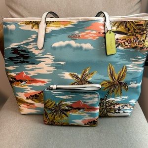 Coach handbag w/ matching wristlet
